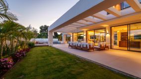 Villa for sale in San Pedro Playa, San Pedro de Alcantara