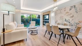 Erdgeschosswohnung zu verkaufen in San Pedro Playa, San Pedro de Alcantara