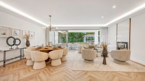 Villa for sale in Los Arqueros, Benahavis