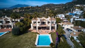 5 bedrooms villa in Marbella Hill Club for sale