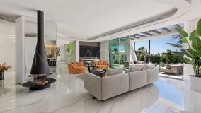 Villa for sale in Los Monteros Playa, Marbella Est