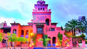 Hotel zu verkaufen in La Cartuja del Golf, Estepona Ost