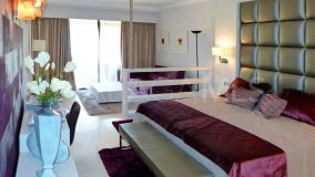 Hotel zu verkaufen in La Cartuja del Golf, Estepona Ost