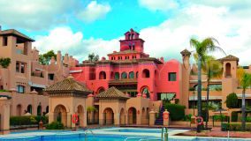 For sale hotel in La Cartuja del Golf
