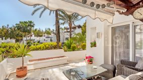 Appartement for sale in Alcazaba Beach, Estepona Est