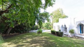 Villa zu verkaufen in El Paraiso, Estepona Ost