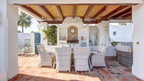 Penthouse for sale in Alcazaba Beach, Estepona East