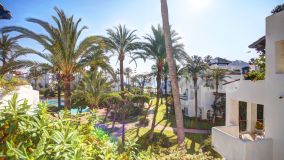 Atico en venta en Alcazaba Beach, Estepona Este