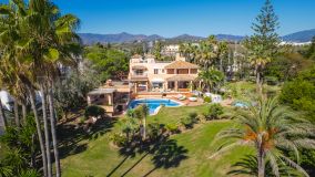 Elegant Coastal Retreat: Expansive Beachfront Villa for Sale in Hacienda Beach, Estepona