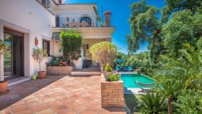 Villa for sale in Forest Hills, Altos de Estepona