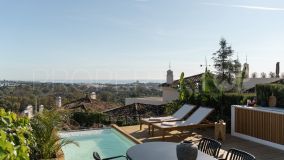 Stylish Ground Floor Apartment with Private Pool for Sale in Los Belvederes, Nueva Andalucia, Marbella