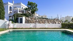 For sale 4 bedrooms town house in El Paraiso