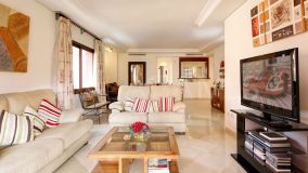Apartment for sale in Menara Beach, Estepona East