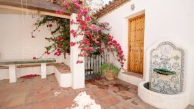 For sale town house in Estepona Old Town