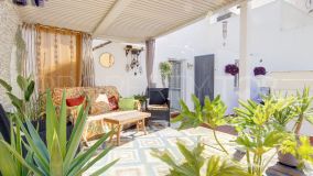 Townhouse for sale in the old town centre of Estepona with private garage, close to the beach