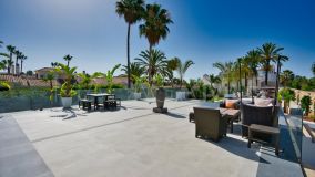 Villa en venta en Atalaya, Estepona
