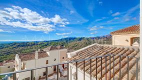 Town House for sale in Monte Mayor, Benahavis