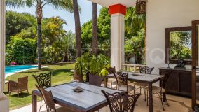 5 bedrooms villa in Altos de Puente Romano for sale