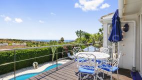 Villa for sale in Valle Romano, Estepona West