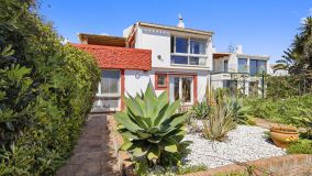 Villa for sale in Bahia Dorada, Estepona Väst