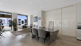 Commercial for sale in Estepona