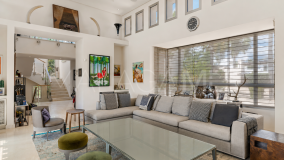 Villa for sale in Los Flamingos, Benahavis