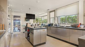 Villa for sale in Los Flamingos, Benahavis