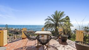 Villa for sale in Buenas Noches, Estepona Ouest