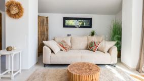 Villa for sale in Don Pedro, Estepona West