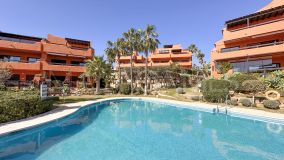 Penthouse for sale in La Galera, Estepona West