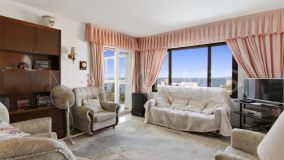Apartment for sale in Estepona Town