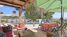 Villa for sale in Los Reales - Sierra Estepona, Altos de Estepona