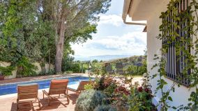 Villa for sale in Los Reales - Sierra Estepona, Altos de Estepona