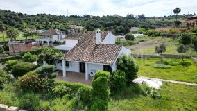 Villa en venta en Guadalobon, Estepona Oeste