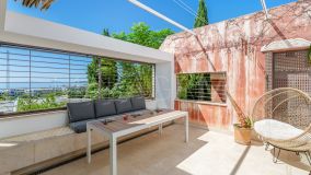 Villa for sale in Seghers, Estepona