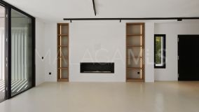 Villa for sale in Sun Beach, Estepona Est