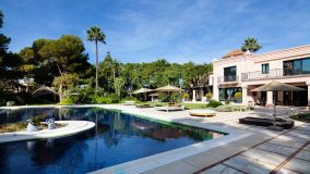 Villa for sale in Paraiso Barronal, Estepona Öst