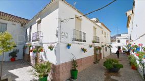 For sale Estepona Old Town 4 bedrooms town house