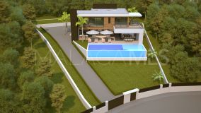 Villa for sale in La Alqueria, Benahavis