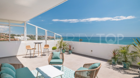 Penthouse for sale in Estepona, 739,000 €