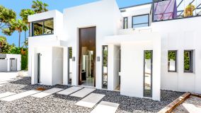 Villa for sale in La Carolina, Marbella Golden Mile