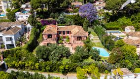 Villa for sale in Nueva Andalucia, Marbella