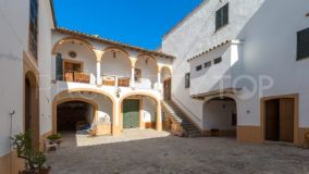 For sale house in Andratx with 9 bedrooms