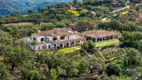 Villa for sale in La Mairena, Marbella Öst