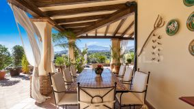 Villa for sale in Benahavis