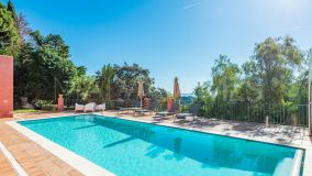 Villa en venta en El Madroñal, Benahavis