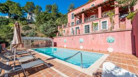 Villa en venta en El Madroñal, Benahavis