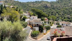 Apartamento en venta en Benahavis