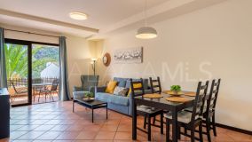 Apartamento en venta en Benahavis