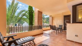 Apartamento en venta en Benahavis